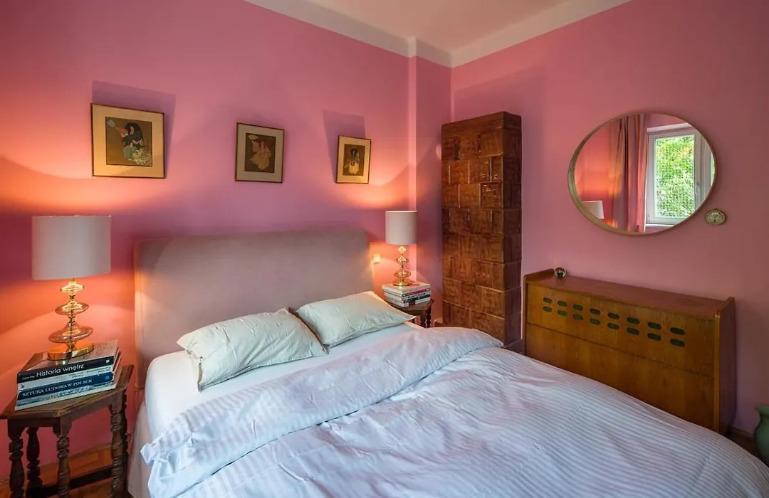 Charming And Stylish Apartment-1